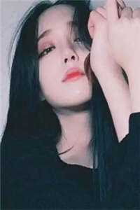 闺蜜将我卖到恶魔大本营，却不想我是恶魔老大白月光TXT