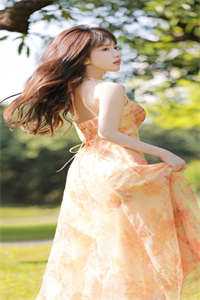 儿子在水里窒息挣扎时，游泳冠军的老婆在和白月光选泳衣许知年秦雨薇最新章节在线阅读小说免费阅读